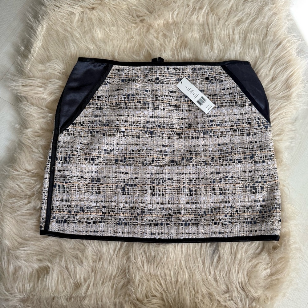 NWT Theory Black and Cream Tweed Mini Skirt